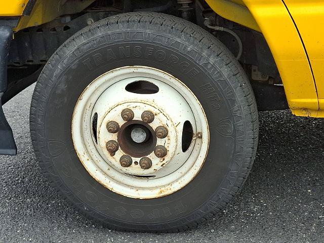 Certified 2022 Ford E-350 and Econoline 350 Super Duty RWD image 8
