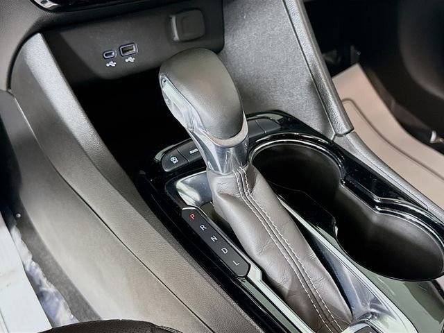 Used 2024 Buick Encore GX Sport Touring image 16