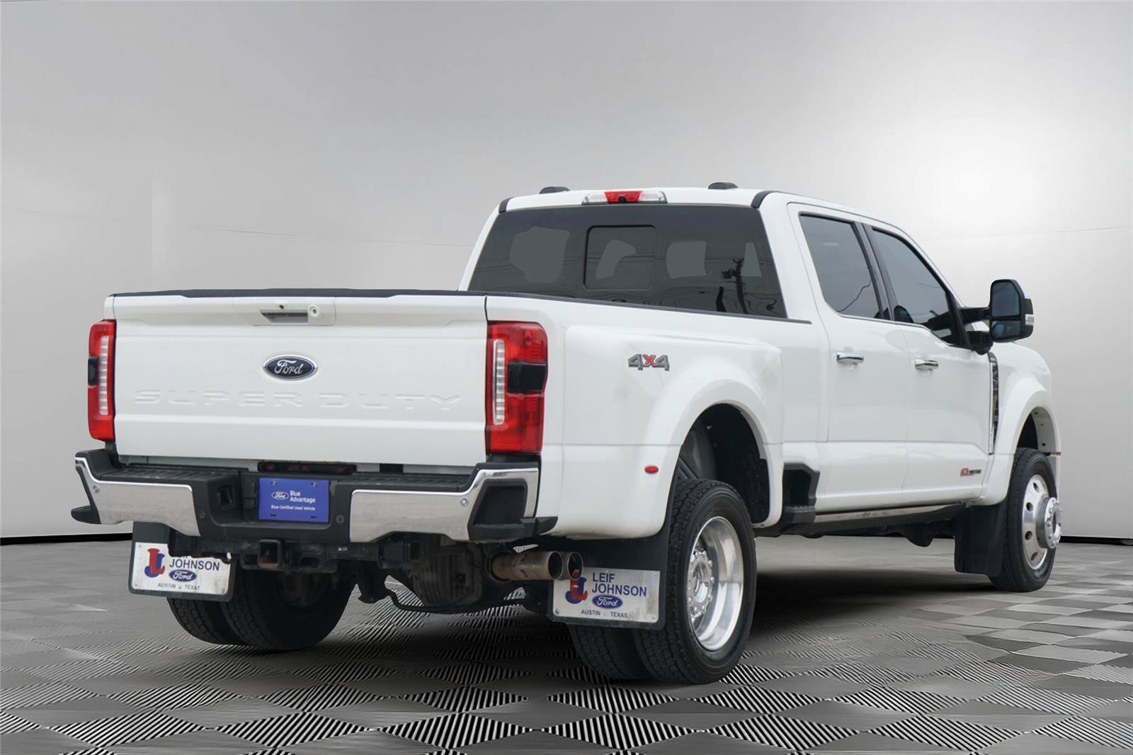 Certified 2023 Ford F450 Lariat w/ Lariat Ultimate Package AWD/4WD image 5