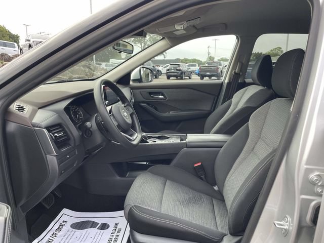 Used 2021 Nissan Rogue SV FWD image 16