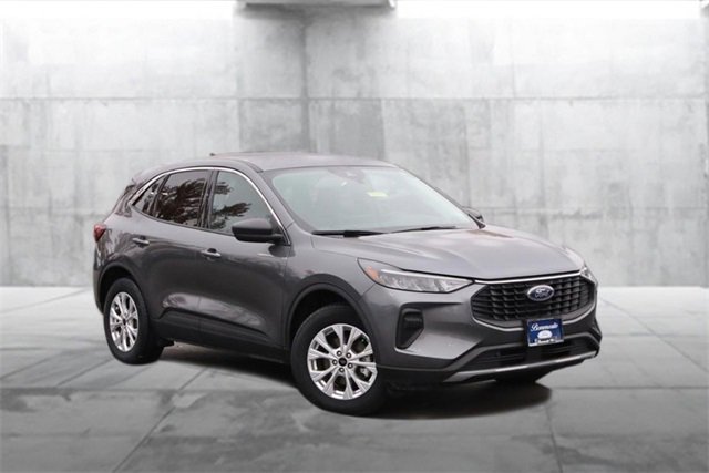 Certified 2024 Ford Escape Active w/ Cold Weather Package image 2