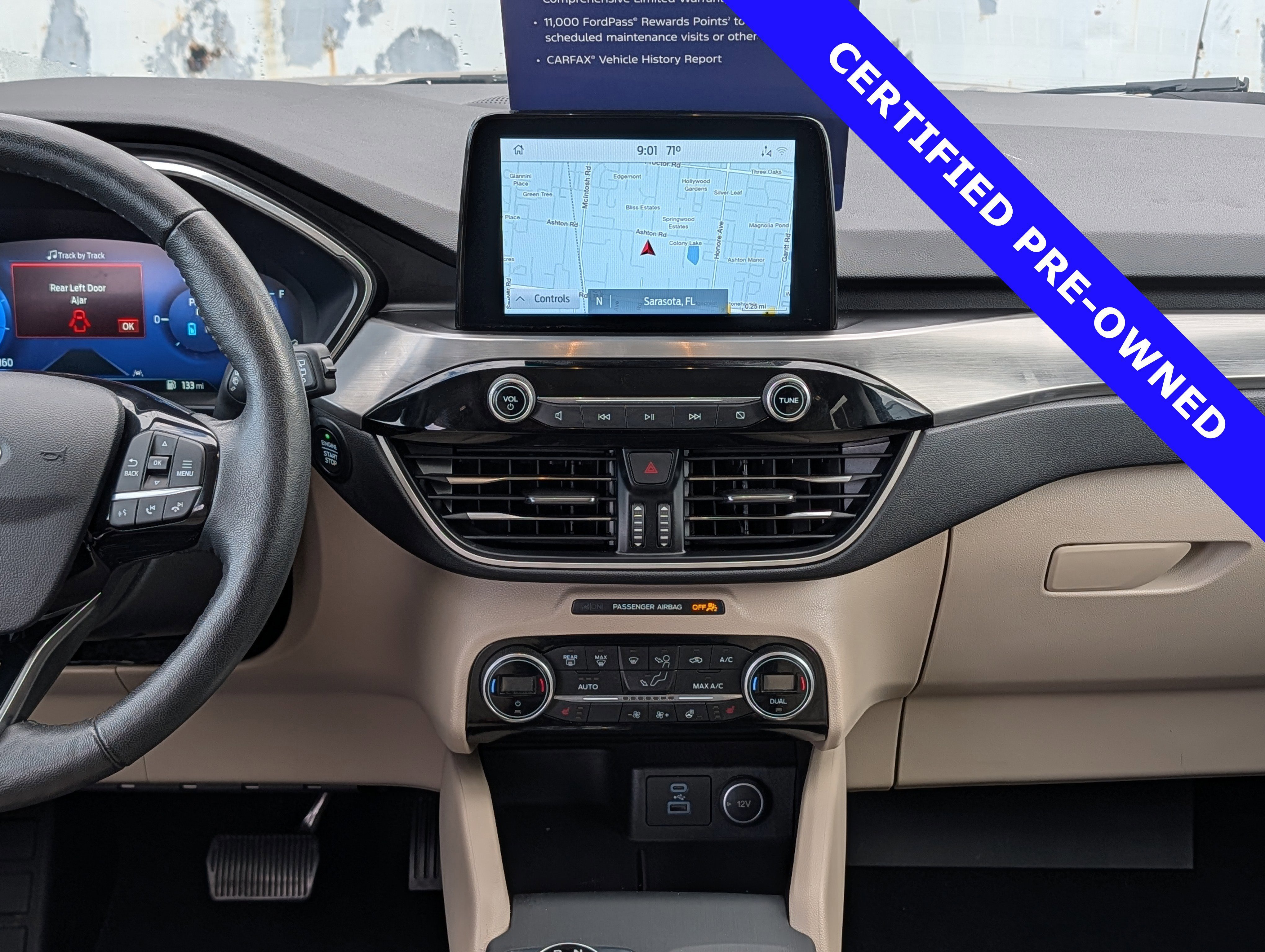Certified 2021 Ford Escape Titanium FWD image 18