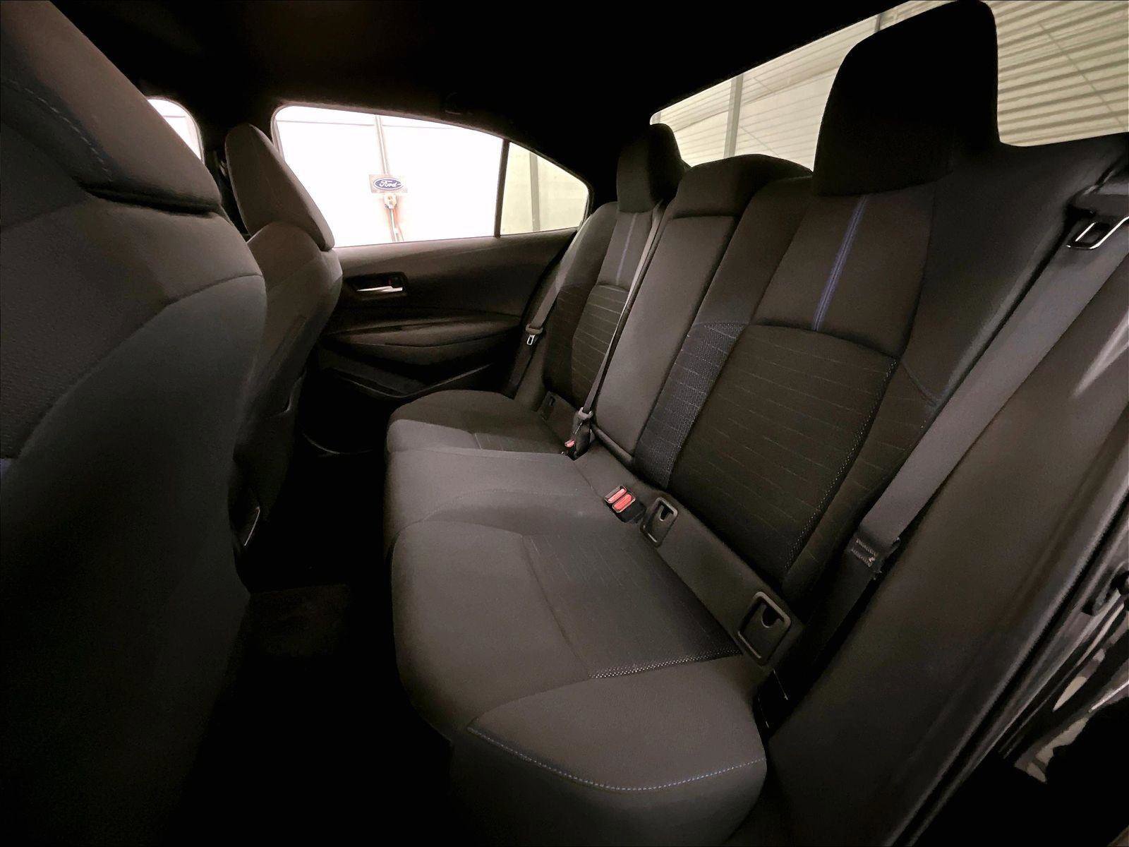 Used 2020 Toyota Corolla SE FWD image 25