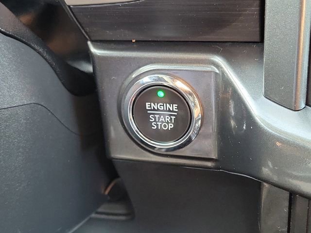 Certified 2022 Ford F150 XLT w/ Equipment Group 302A High image 19