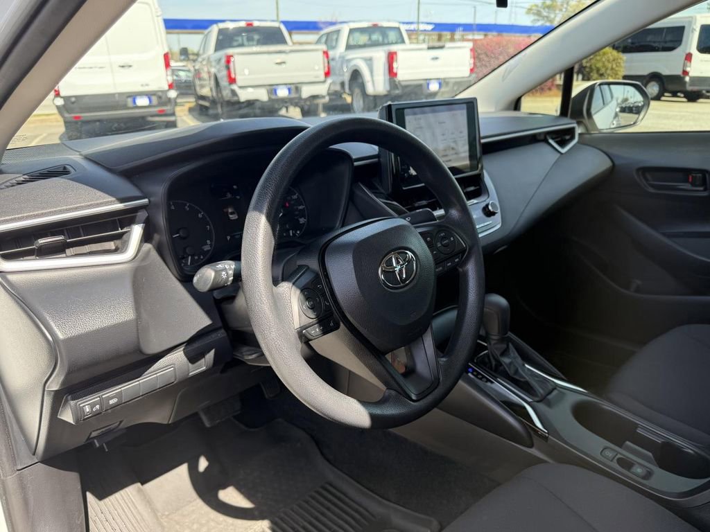 Used 2023 Toyota Corolla LE image 13