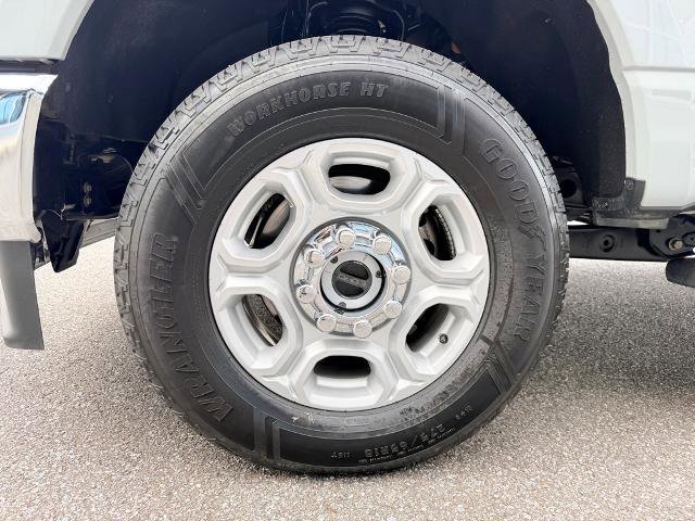 Certified 2025 Ford F250 XLT image 12