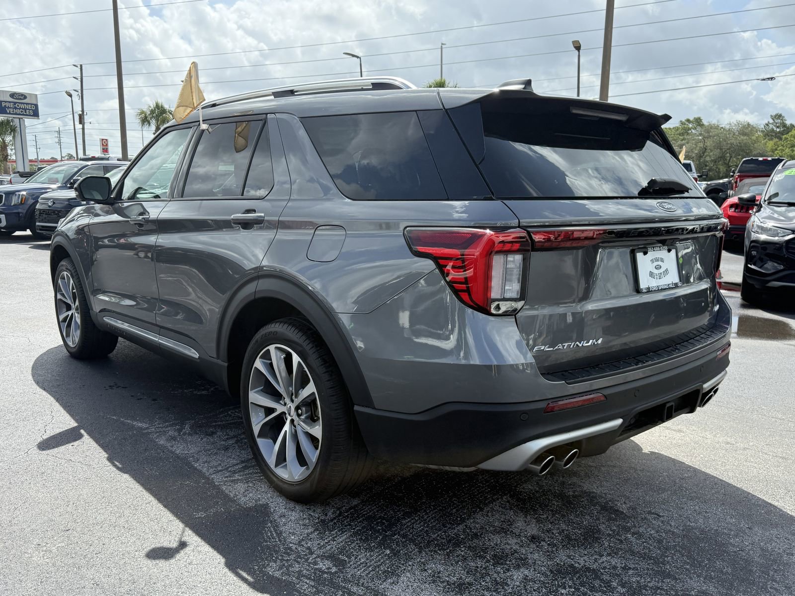 Certified 2025 Ford Explorer Platinum w/ Ultimate Package AWD/4WD image 6
