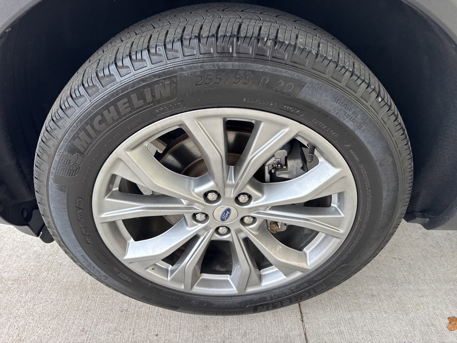 Certified 2023 Ford Explorer XLT w/ Equipment Group 202A image 19