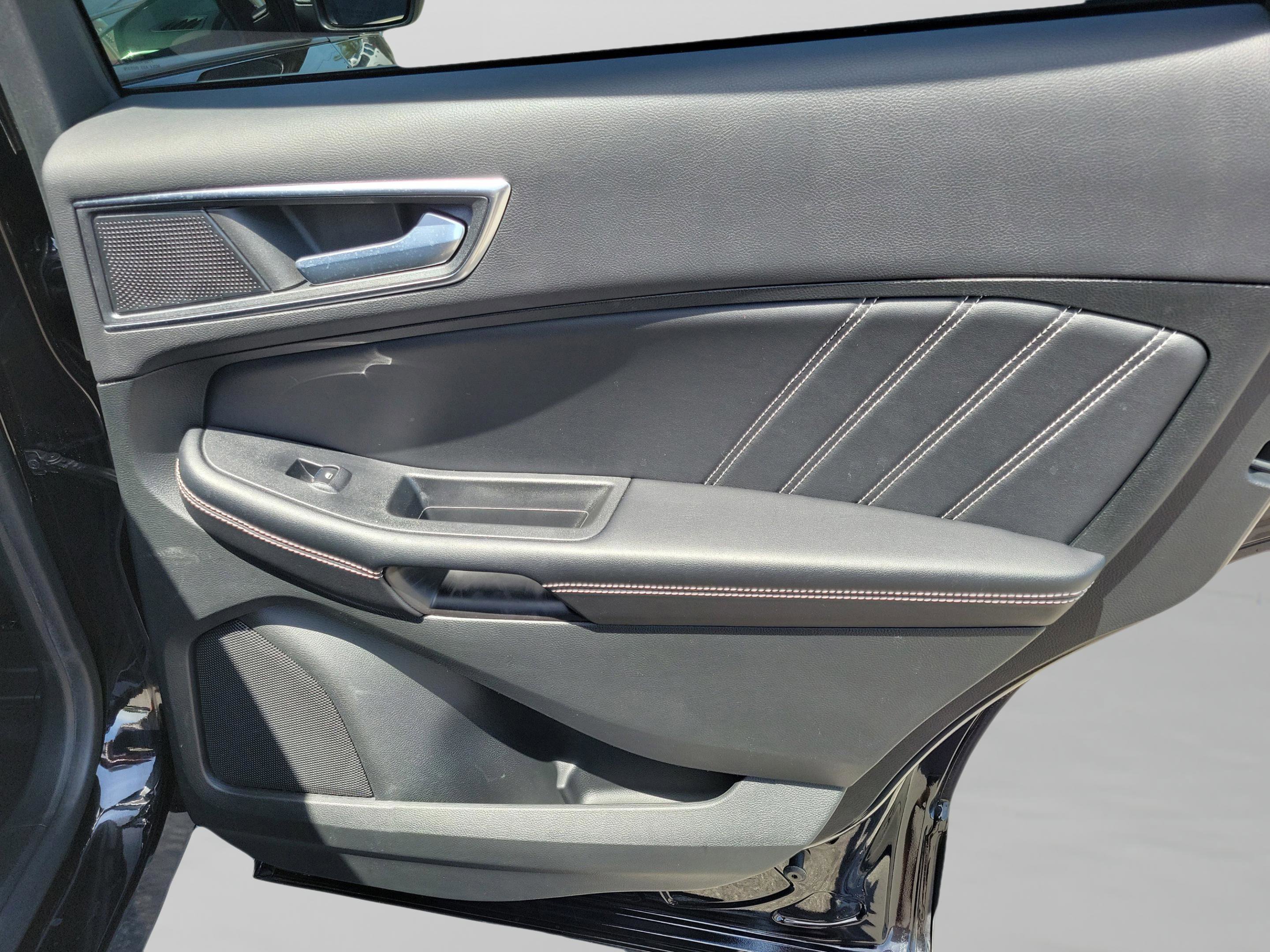 Certified 2022 Ford Edge ST AWD/4WD image 24