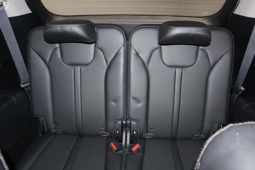 Used 2023 Kia Sorento SX image 24