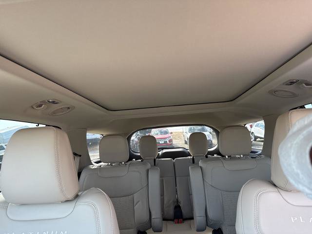 Certified 2024 Ford Explorer Platinum w/ Technology Package image 17