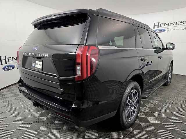 Certified 2025 Ford Expedition Active image 6