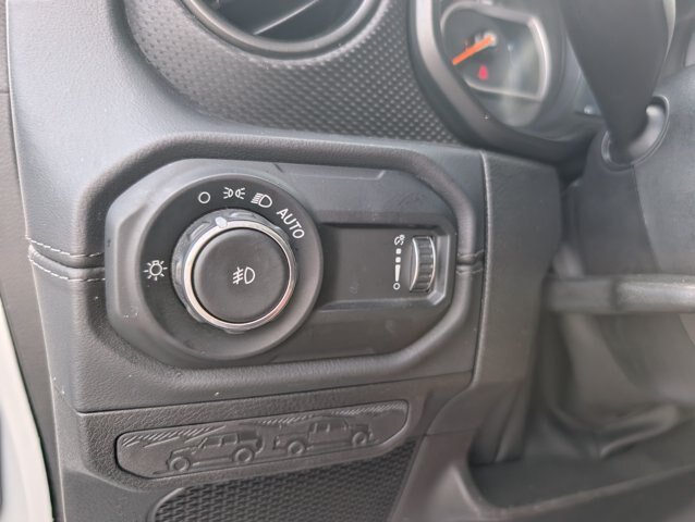Used 2024 Jeep Wrangler Unlimited Rubicon AWD/4WD image 22