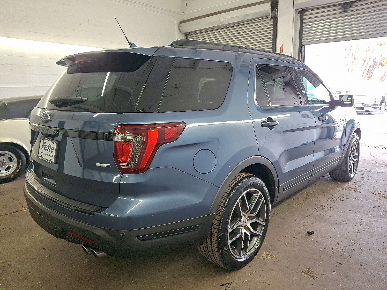 Certified 2018 Ford Explorer Sport image 2