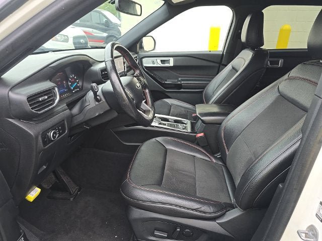 Certified 2023 Ford Explorer ST-Line AWD/4WD image 25