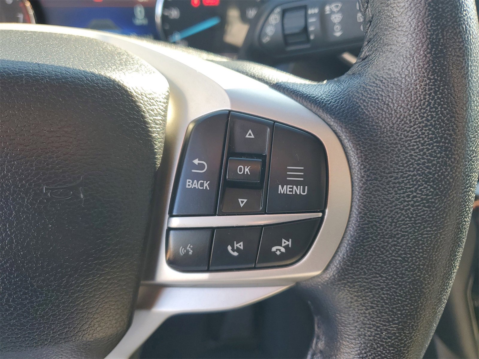 Certified 2021 Ford Explorer Limited w/ Equipment Group 301A image 22