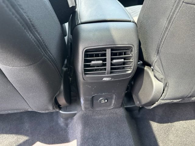 Certified 2022 Ford Escape SE w/ SE Sport Appearance Package AWD/4WD image 16