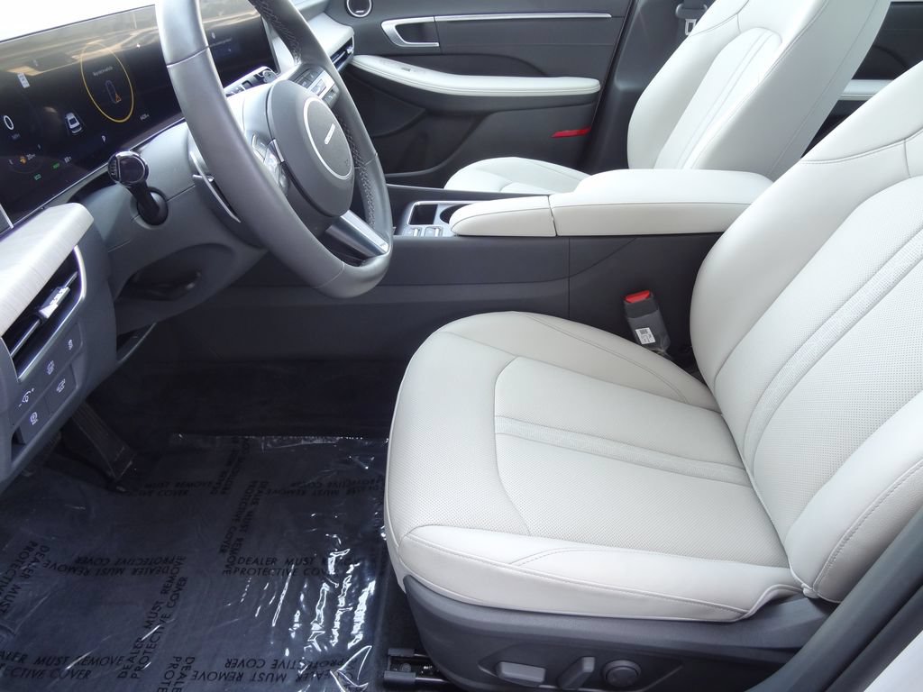 Used 2026 Hyundai Sonata Limited FWD image 6