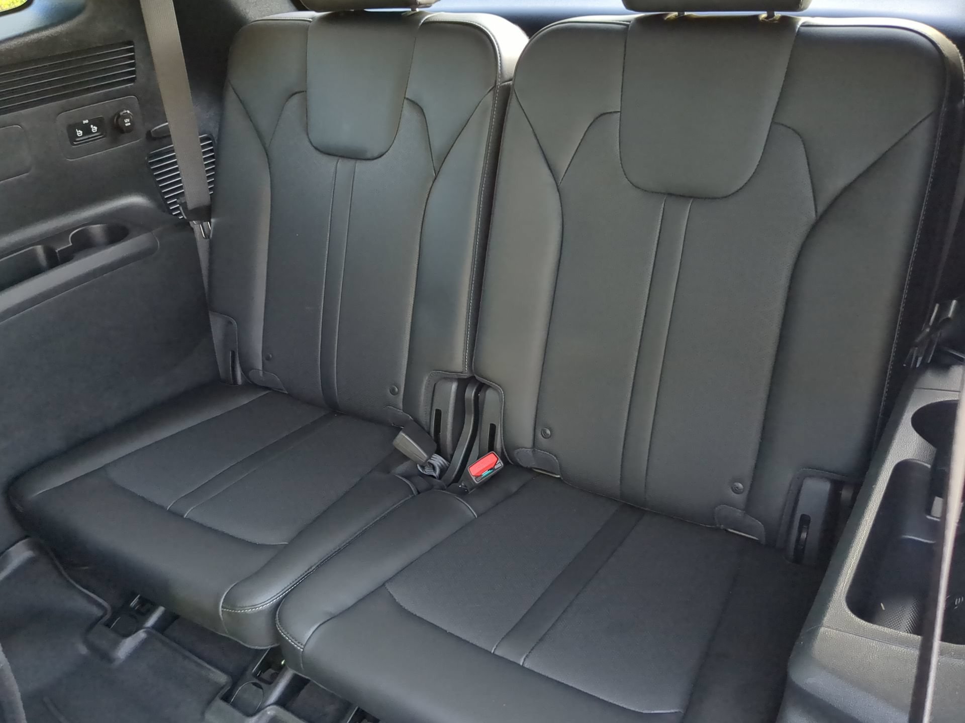 Used 2022 Kia Sorento EX w/ Panoramic Sunroof Package FWD image 54