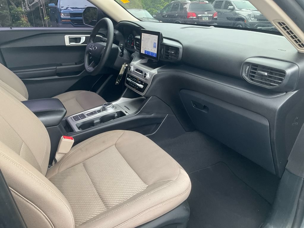 Certified 2021 Ford Explorer 2WD image 11
