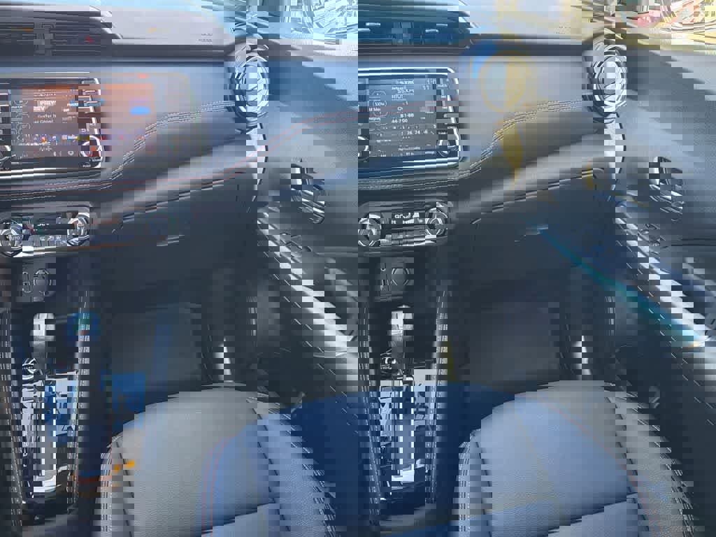 Used 2019 Nissan Kicks SR w/ SR Premium Package image 20