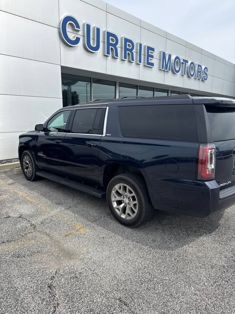 Used 2020 GMC Yukon XL SLT w/ Open Road Package AWD/4WD image 3