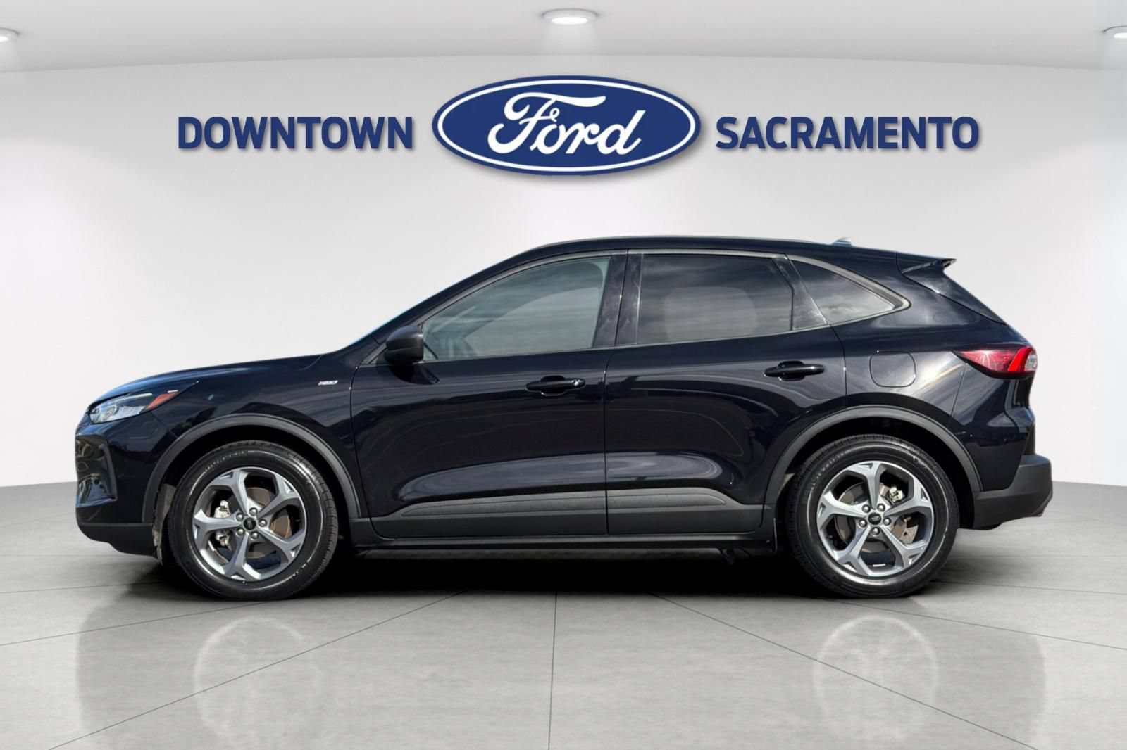 Certified 2025 Ford Escape ST-Line FWD image 7