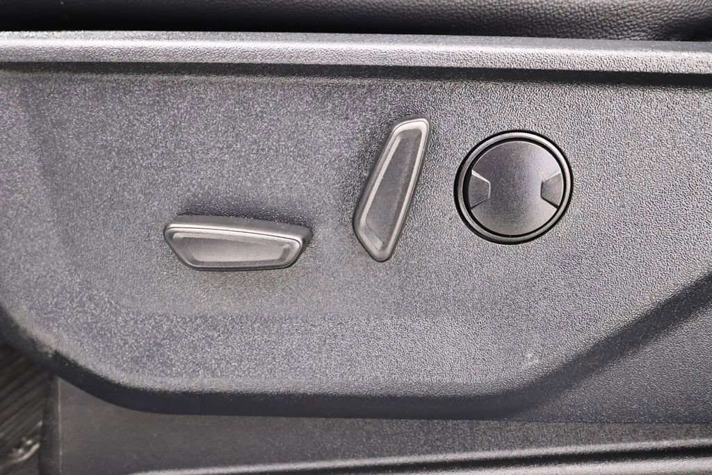 Certified 2025 Ford F350 Lariat w/ Lariat Ultimate Package AWD/4WD image 17