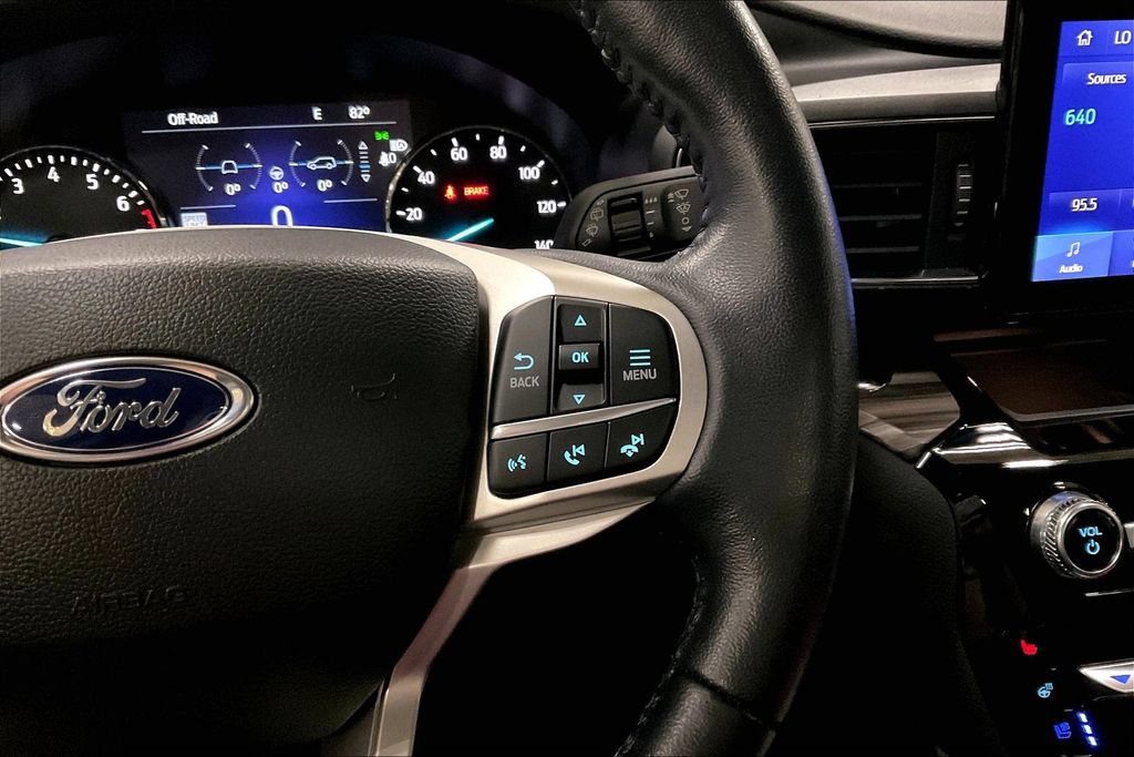 Certified 2023 Ford Explorer Limited w/ Equipment Group 301A AWD/4WD image 18