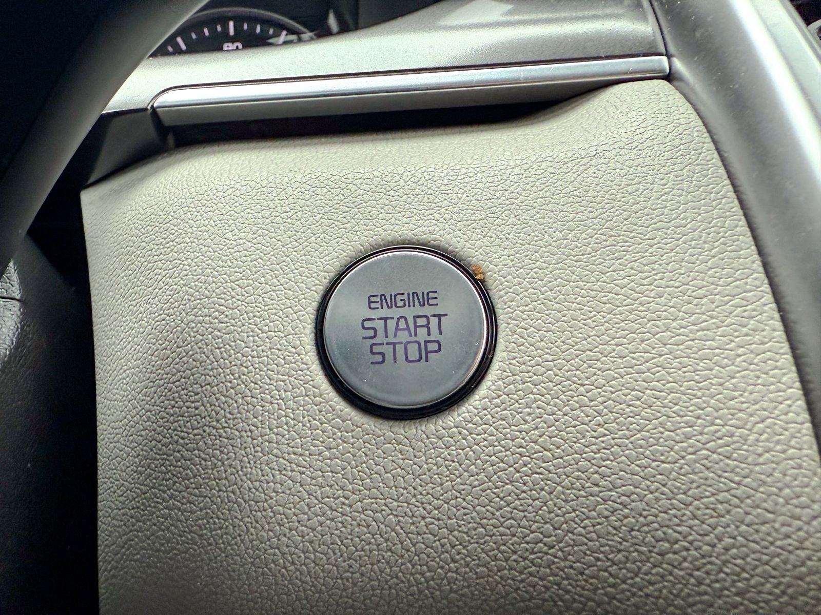 Used 2023 Kia Sorento S FWD image 37