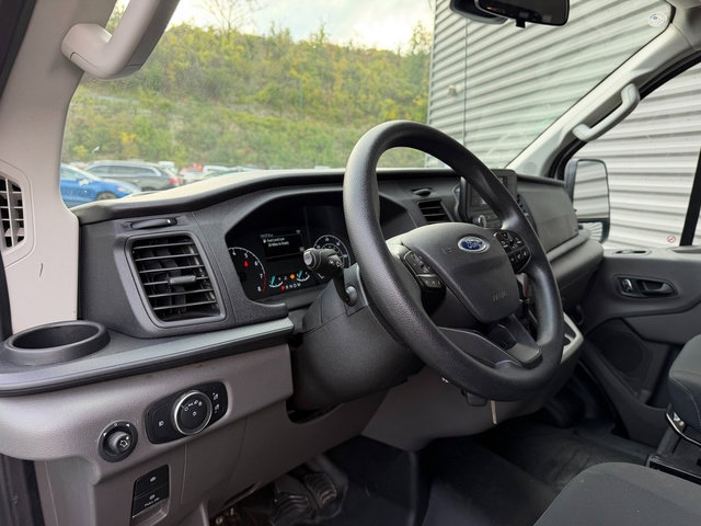 Certified 2025 Ford Transit 250 Low Roof w/ Exterior Upgrade Package RWD image 18