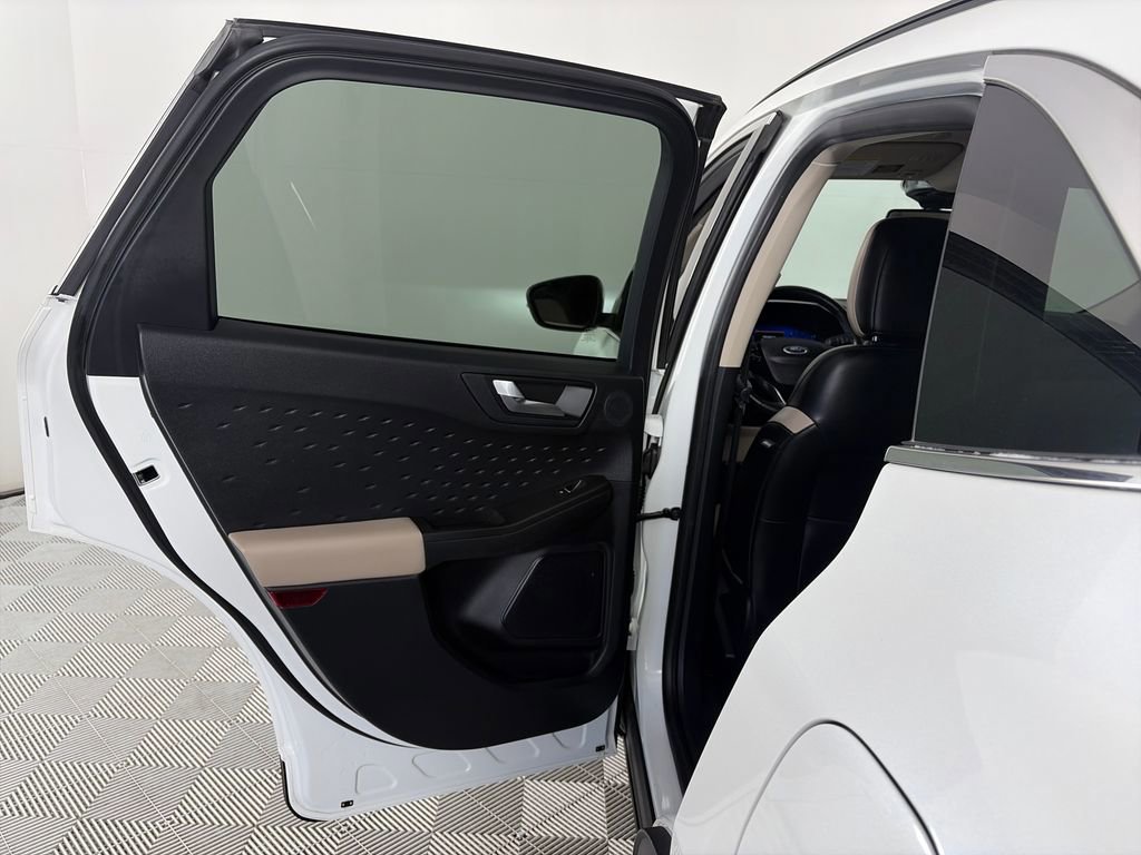 Certified 2020 Ford Escape Titanium image 12