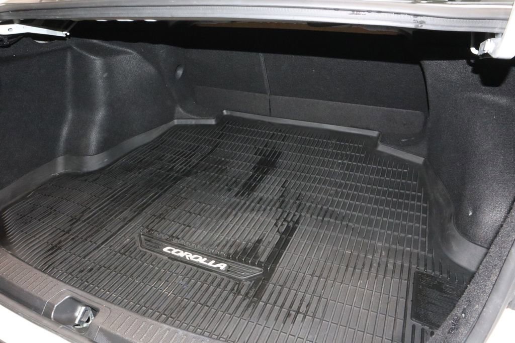 Used 2020 Toyota Corolla SE FWD image 12