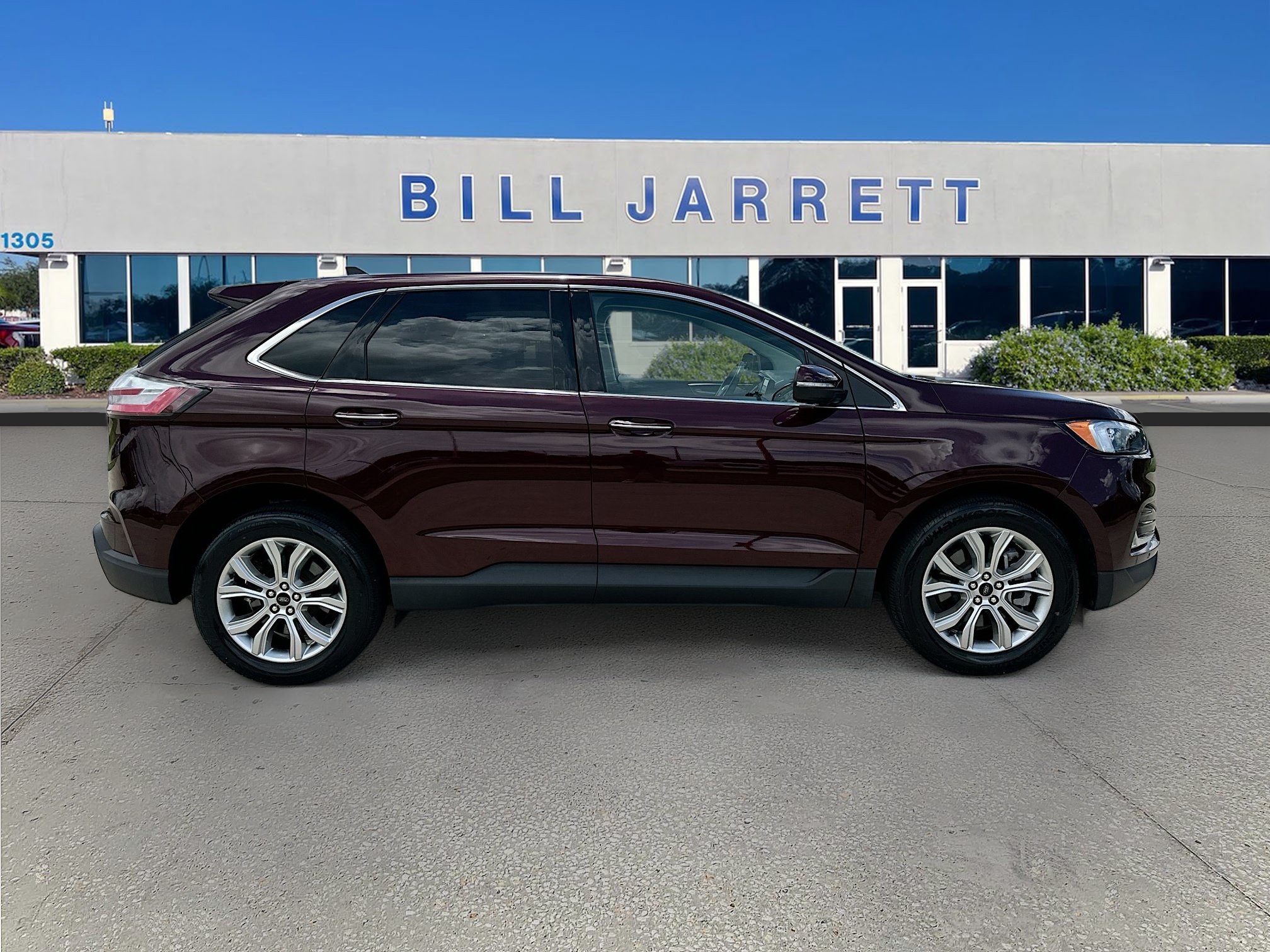 Certified 2024 Ford Edge Titanium AWD/4WD image 8