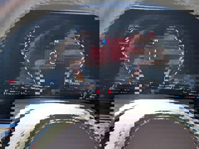 Used 2025 BMW X7 xDrive40i w/ M Sport Package image 22