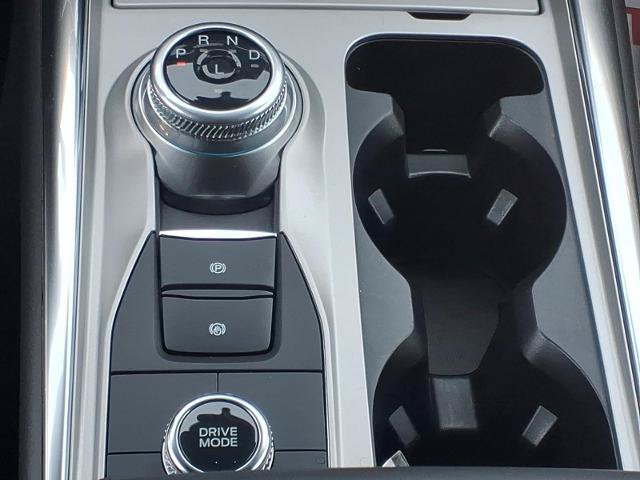 Certified 2023 Ford Explorer Platinum w/ Technology Package AWD/4WD image 12