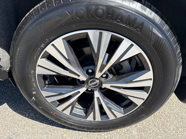 Used 2023 Nissan Rogue SV AWD/4WD image 11