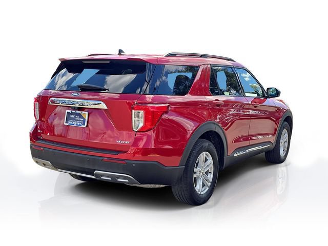 Certified 2023 Ford Explorer XLT w/ Equipment Group 202A AWD/4WD image 4