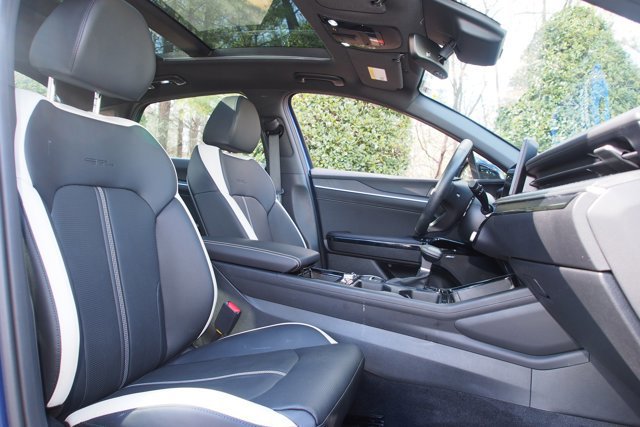 Used 2025 Kia K5 GT-Line w/ GT-Line Premium Package image 11