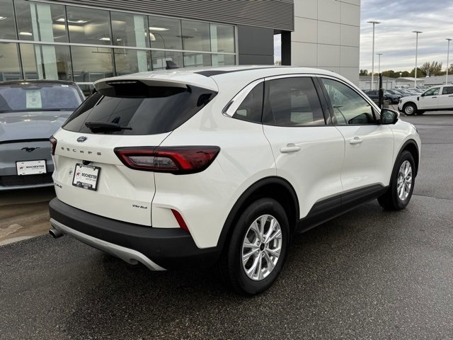 Certified 2023 Ford Escape Active w/ Tech Pack #2 image 3