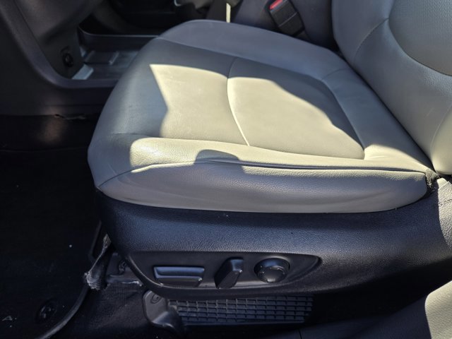 Used 2022 Toyota Sienna XLE image 21