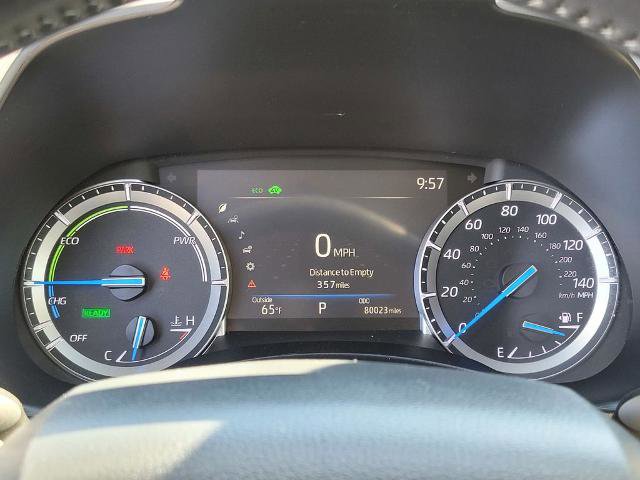 Used 2022 Toyota Highlander XLE AWD/4WD image 24