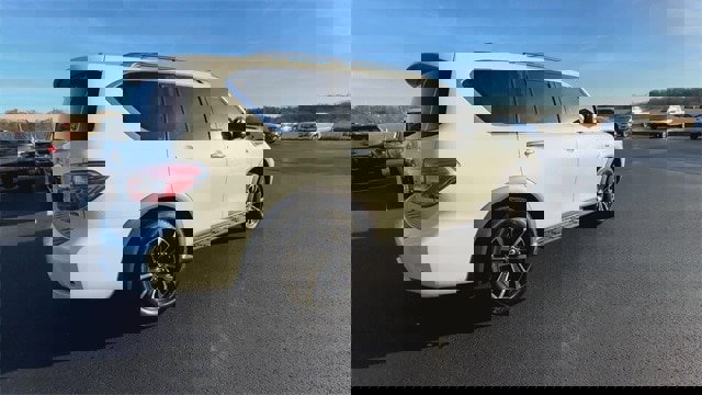 Used 2018 Nissan Armada Platinum w/ Captain Seat Package image 8