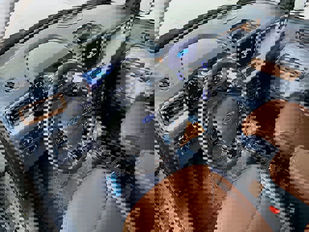 Certified 2024 Ford Maverick Lariat w/ 4K Tow Package image 9