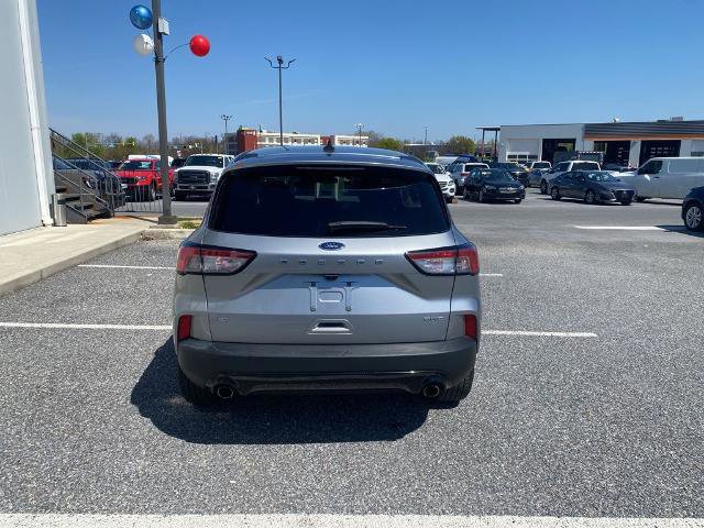 Certified 2022 Ford Escape SE w/ SE Sport Appearance Package AWD/4WD image 4