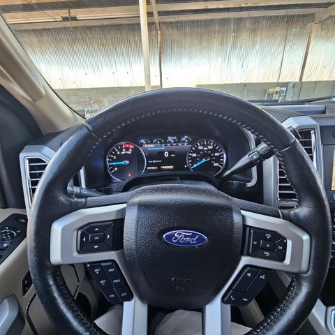 Certified 2017 Ford F250 Lariat w/ Lariat Ultimate Package image 18