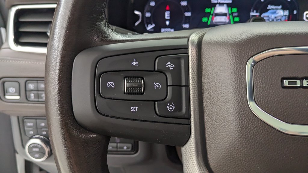 Used 2024 GMC Yukon XL Denali w/ Denali Reserve Package AWD/4WD image 34