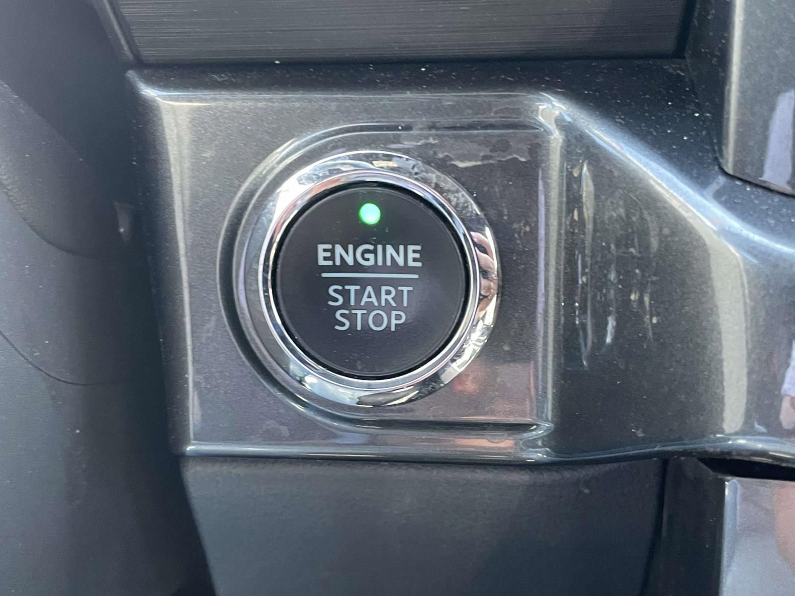 Certified 2022 Ford F150 XLT w/ Equipment Group 302A High image 25