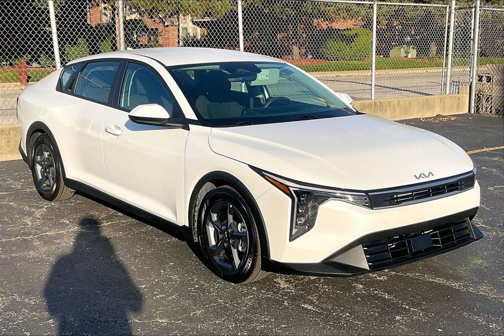 Used 2026 Kia K4 FWD image 34