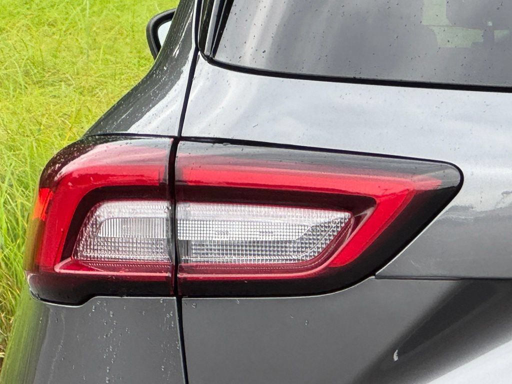Certified 2023 Ford Escape Active AWD/4WD image 11